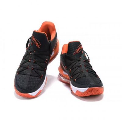 Nike Erkek Lebron 17 Low Siyah / Kırmızı Basketbol Ayakkabısı Türkiye - QXD7SPCS